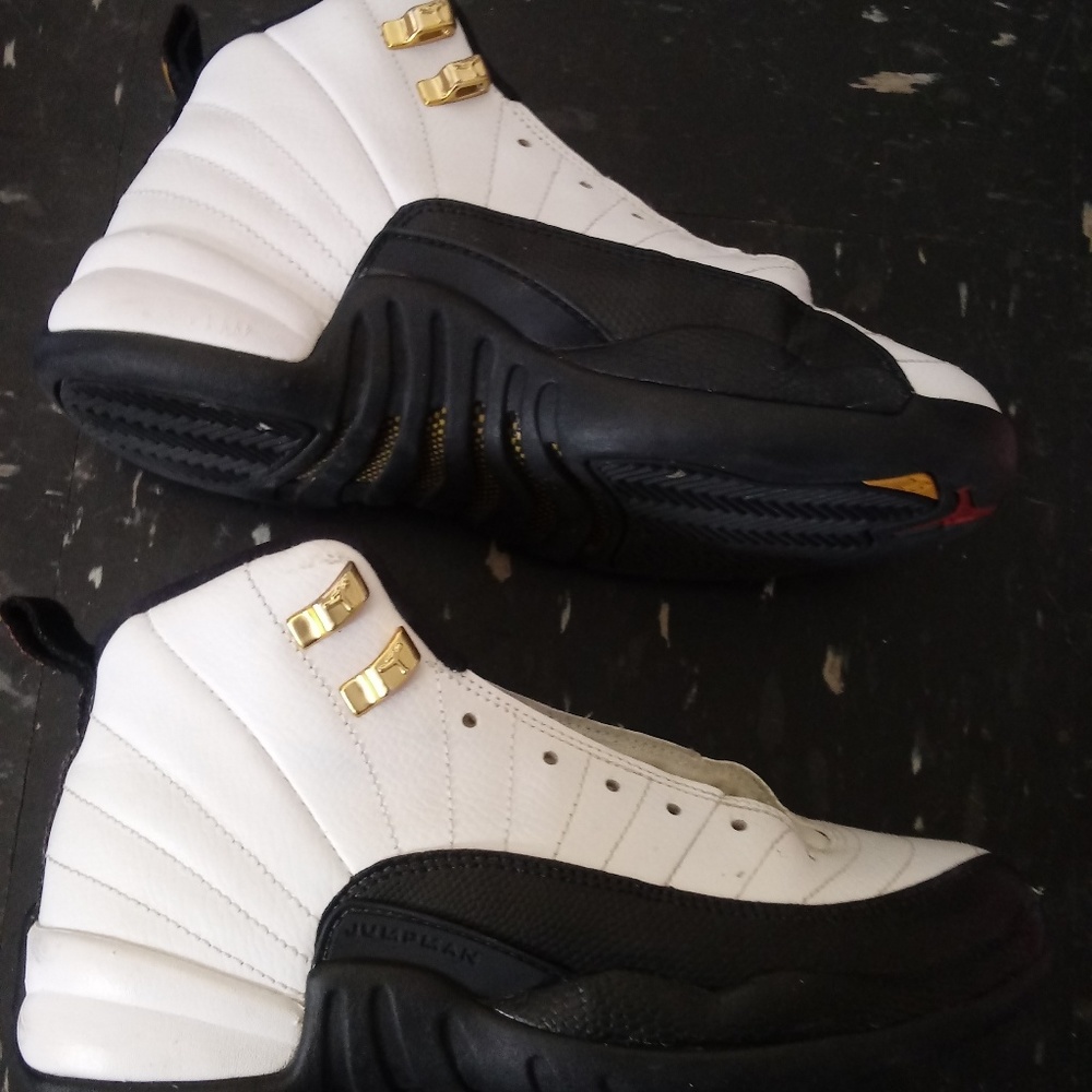 Jordan 12 Size 4.5Y